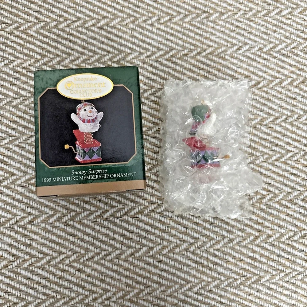 Hallmark Club Miniature Ornament Snowy Surprise 1999 Snowman Jack in the Box